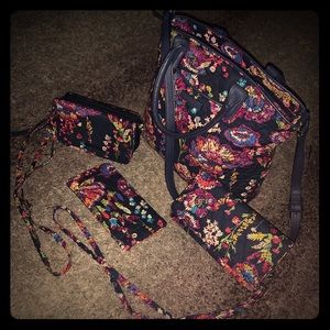 Matching purse wallet wristlet and glasses case.